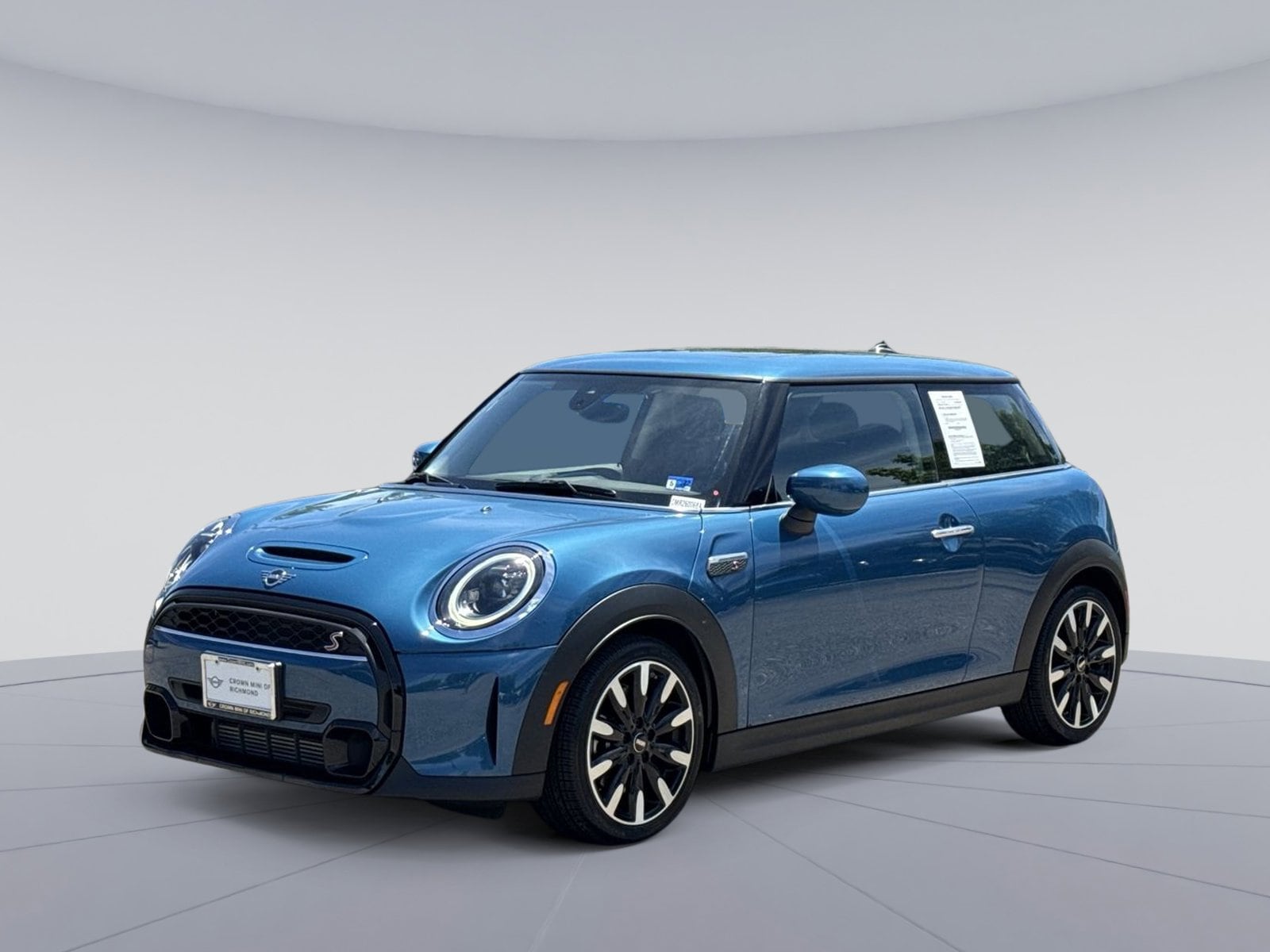 2024 MINI Hardtop Cooper S's photo