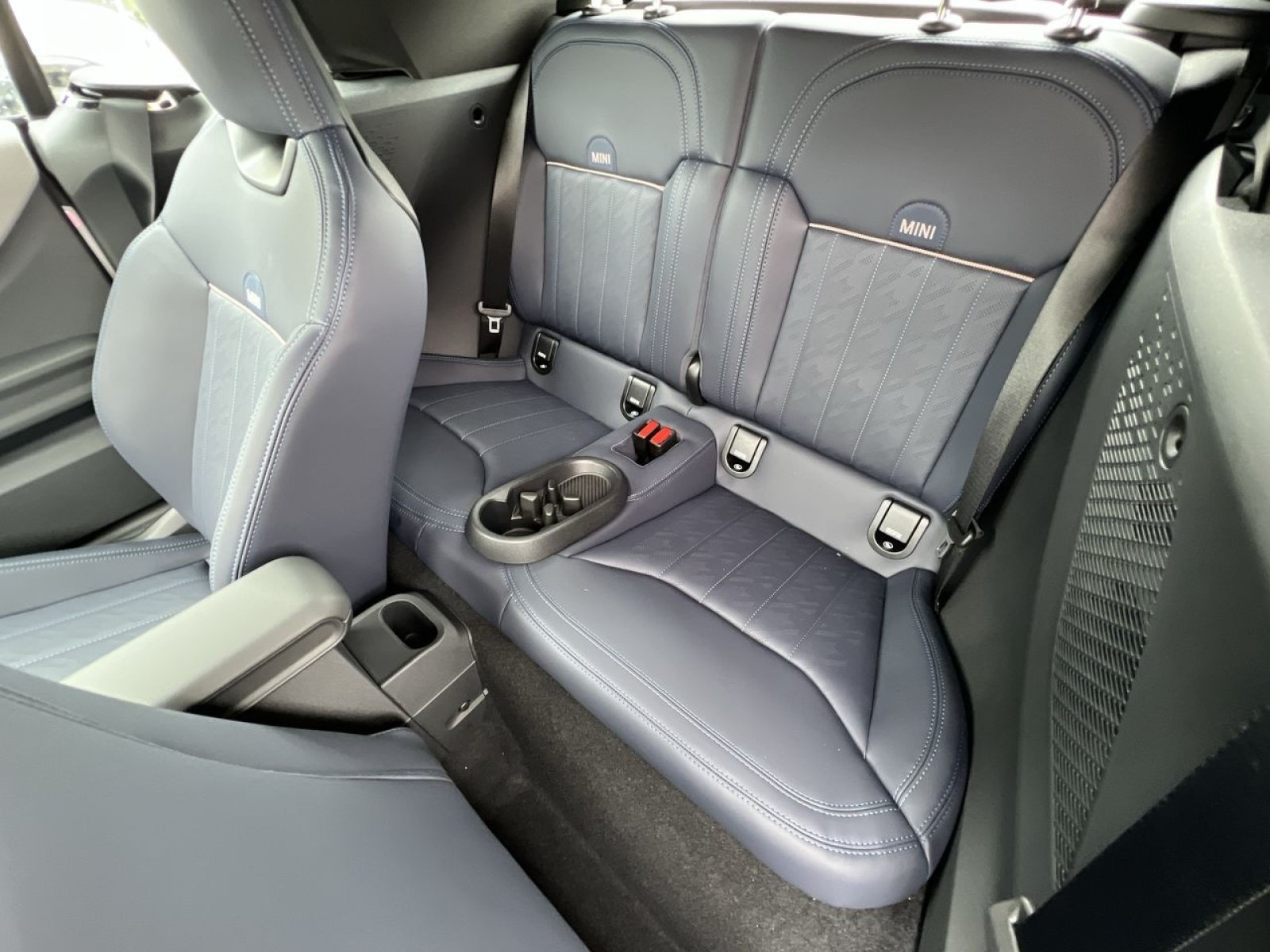2026 MINI Convertible S - Photo 22