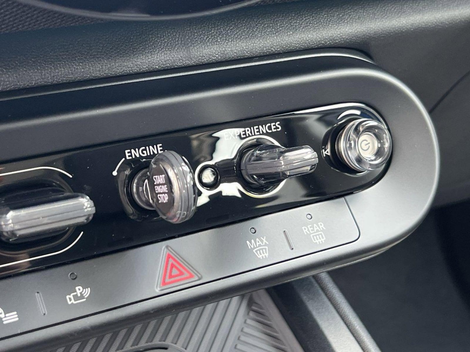 2025 MINI Countryman S - Photo 31
