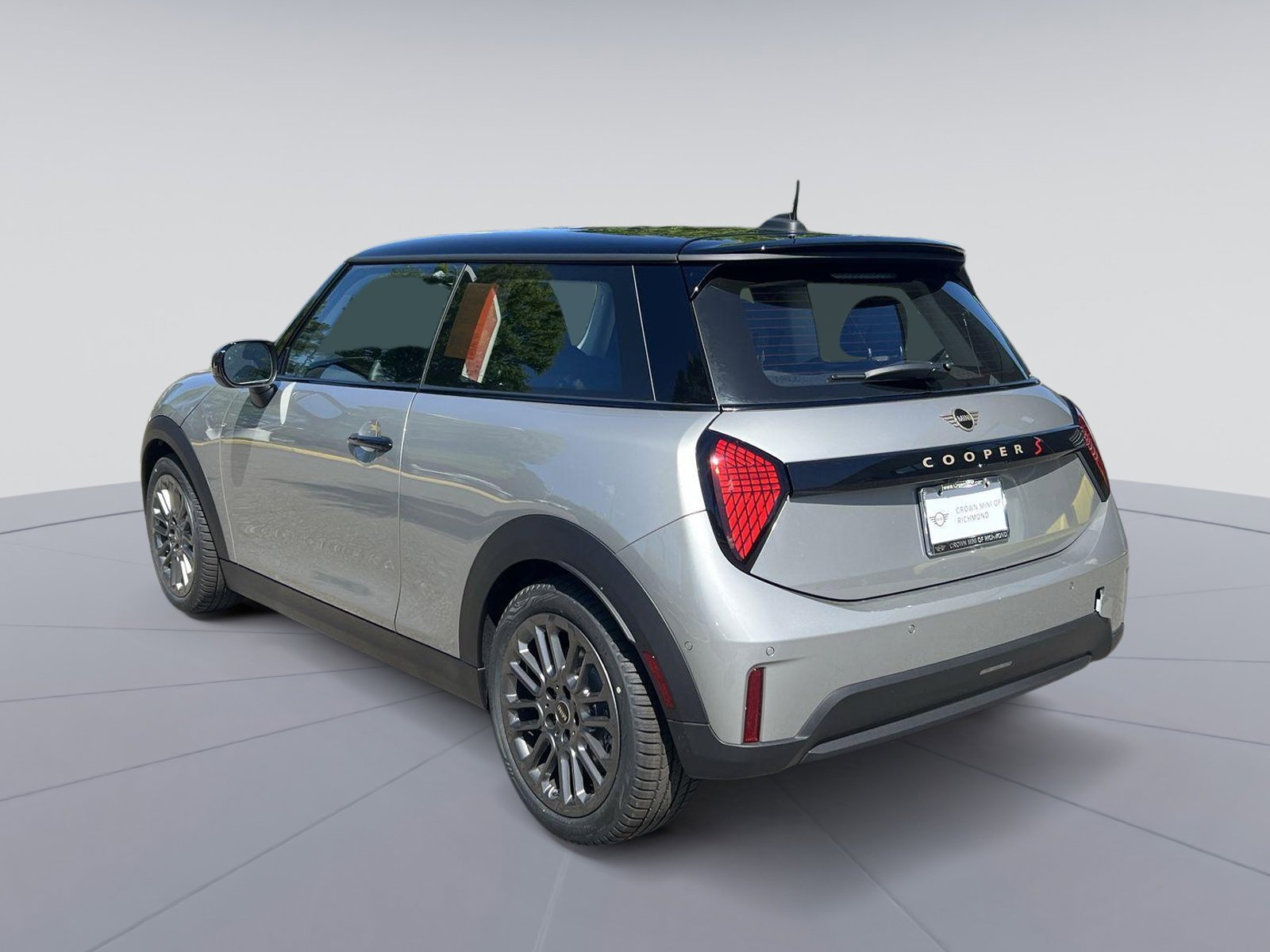 2025 Mini Cooper 2 Door Hardtop Signature photo 3
