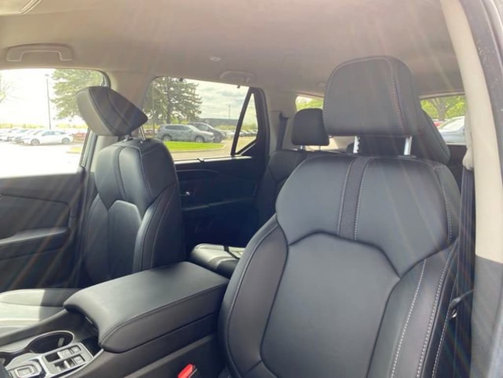 Used 2025 Honda Pilot EX-L SUV