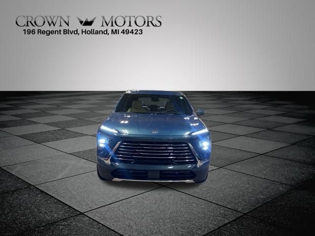 2025 Buick Enclave Preferred photo 2