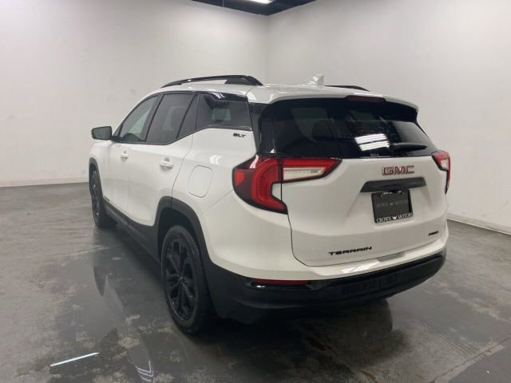 Used 2022 GMC Terrain SLT SUV