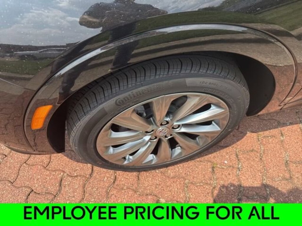 New 2025 Buick Envista Avenir SUV