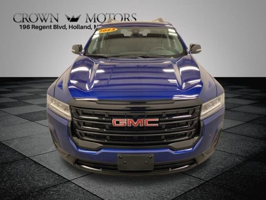 Used 2023 GMC Acadia SLE SUV