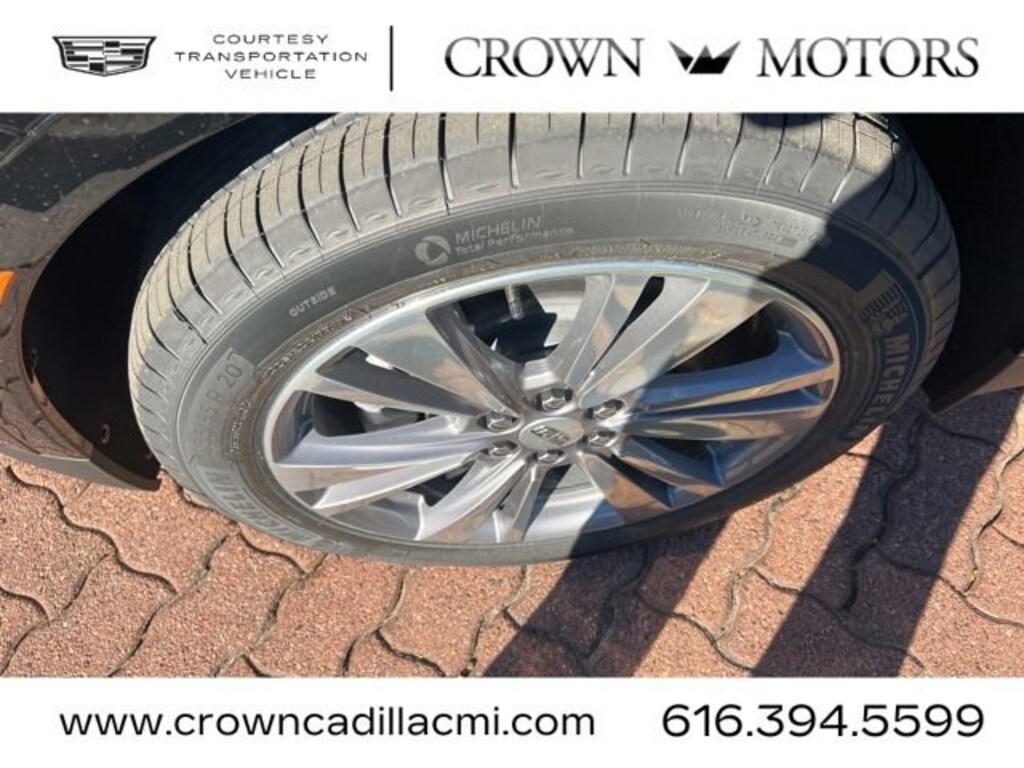 Used 2025 CADILLAC XT5 Premium Luxury SUV