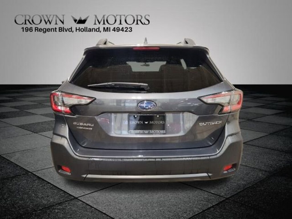 Used 2025 Subaru Outback Premium SUV