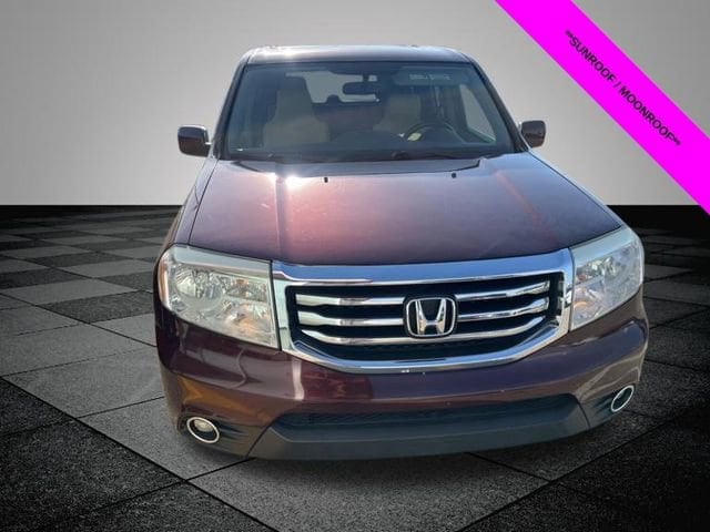 Used 2013 Honda Pilot EX-L with VIN 5FNYF4H58DB054002 for sale in Holland, MI