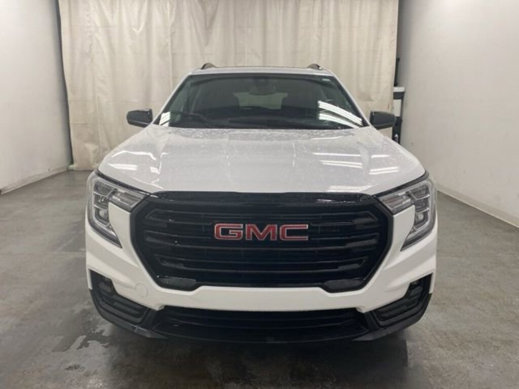 Used 2022 GMC Terrain SLT SUV