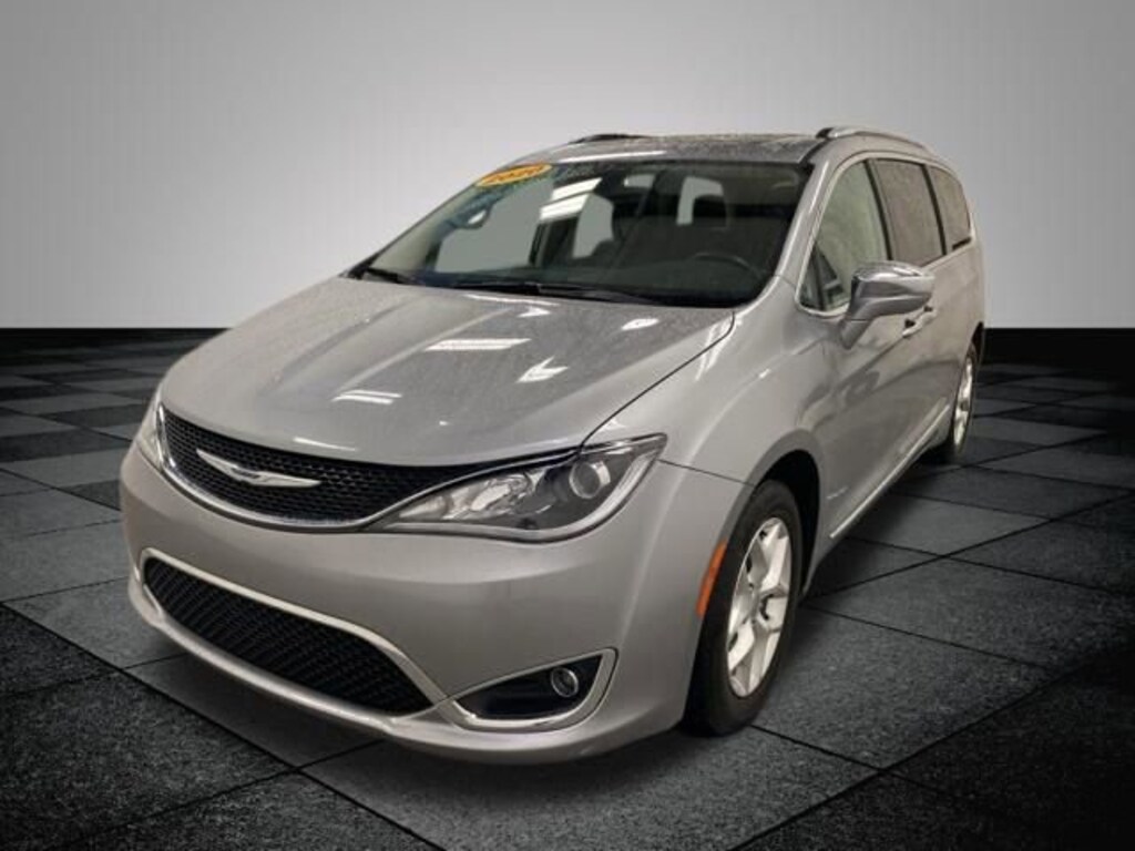 Used 2020 Chrysler Pacifica Limited Minivan