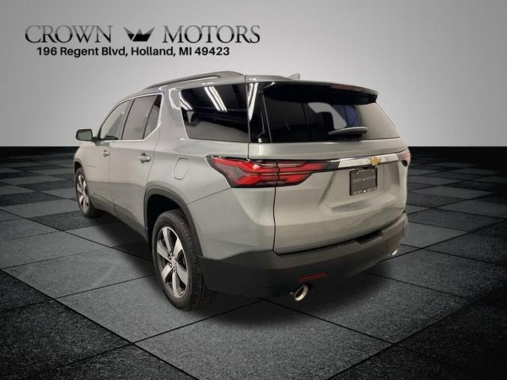 Used 2023 Chevrolet Traverse LT Leather SUV