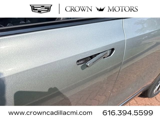 2026 Cadillac VISTIQ Sport - Photo 8