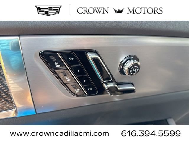 2026 Cadillac VISTIQ Sport - Photo 19