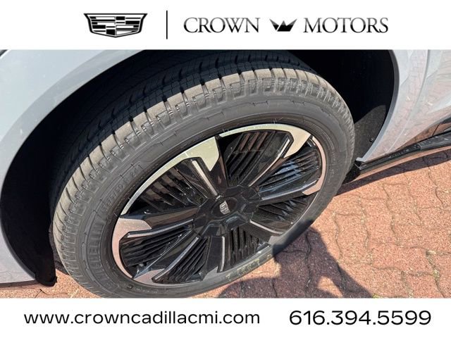 2026 Cadillac Escalade Sport photo 3
