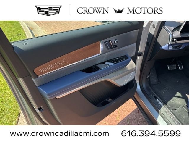 2026 Cadillac VISTIQ Premium Luxury - Photo 18