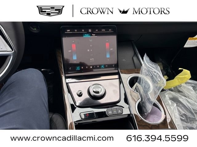 2026 Cadillac Escalade Platinum Luxury - Photo 30