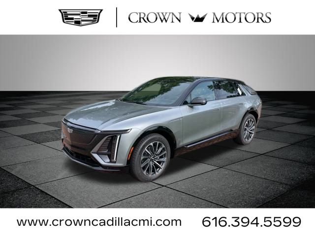 2025 Cadillac Lyriq Sport photo 3