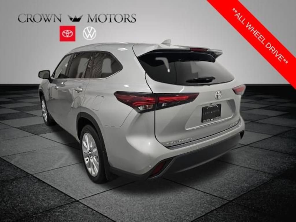 Used 2024 Toyota Highlander Limited SUV