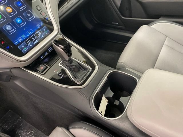 2025 Subaru Outback Limited - Photo 24