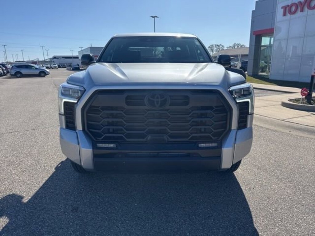 New 2025 Toyota Tundra i-FORCE MAX Limited LIMITED CREWMAX 5.5