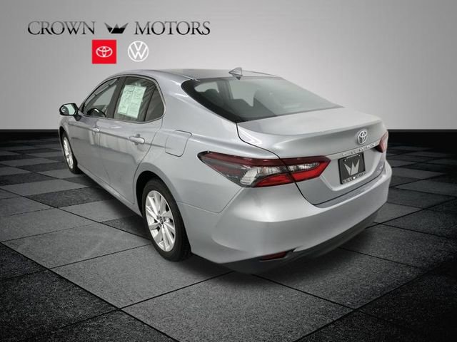 2024 Toyota Camry LE photo 4