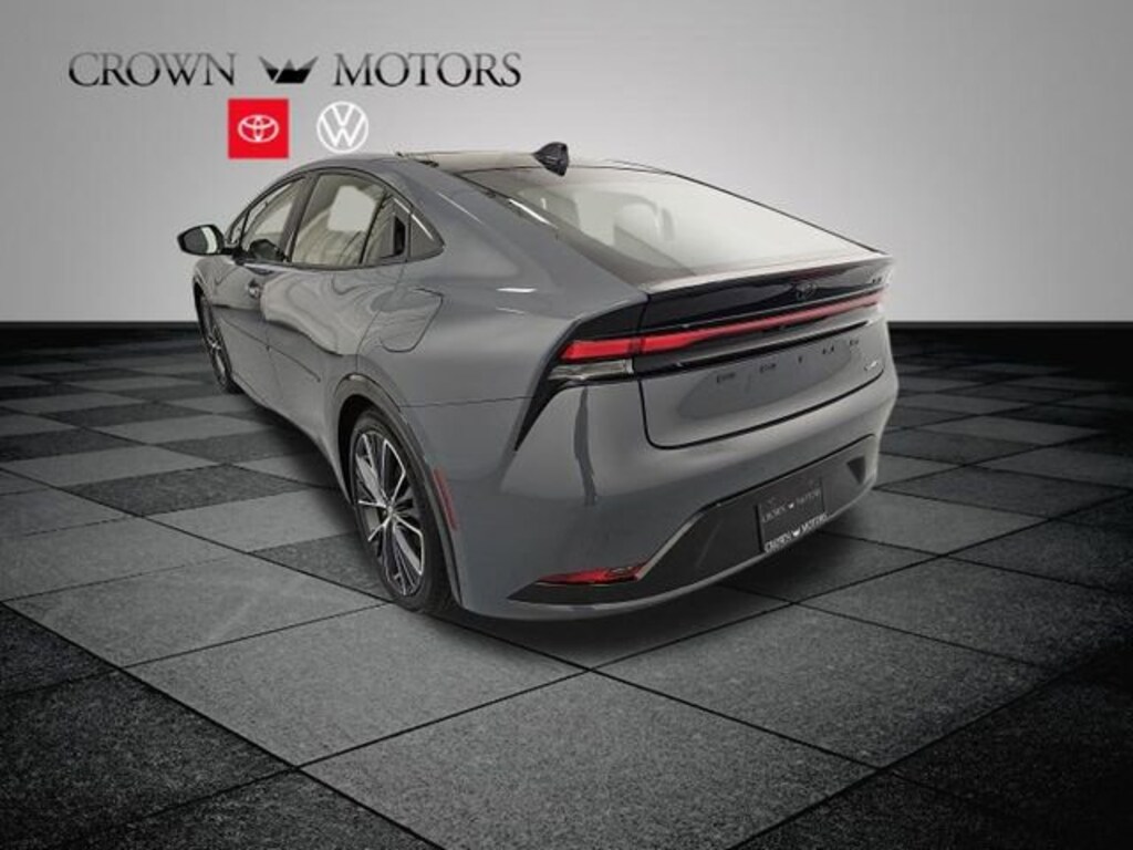 Used 2024 Toyota Prius XLE Hatchback
