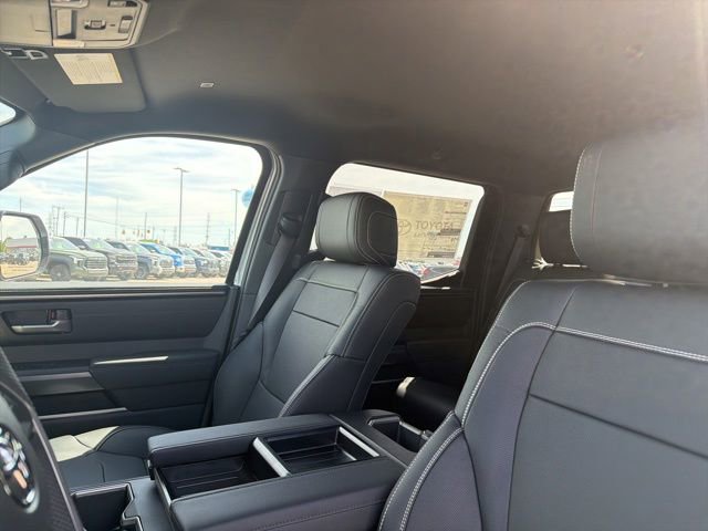 2026 Toyota Tundra SR5 - Photo 18