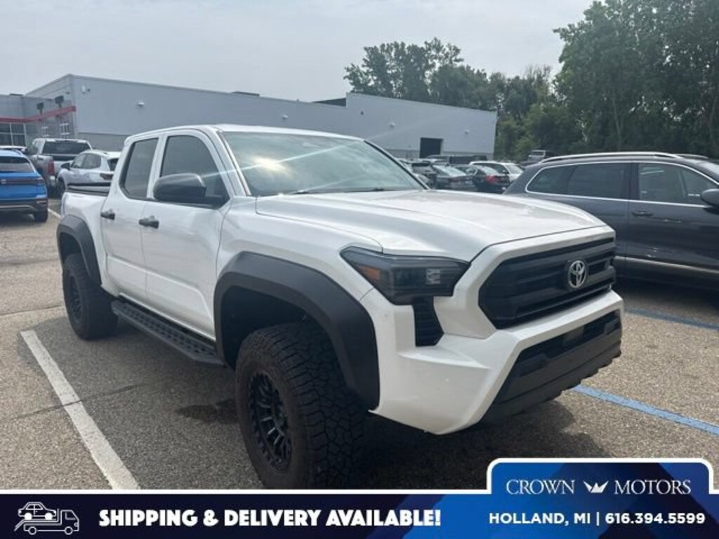 Used 2024 Toyota Tacoma SR Truck Double Cab