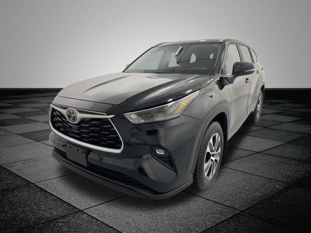 2023 Toyota Highlander XLE photo 3