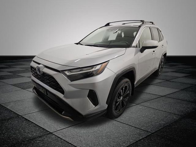 2022 Toyota RAV4 Hybrid SE photo 3