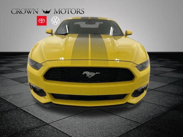 2016 Ford Mustang V6 photo 2