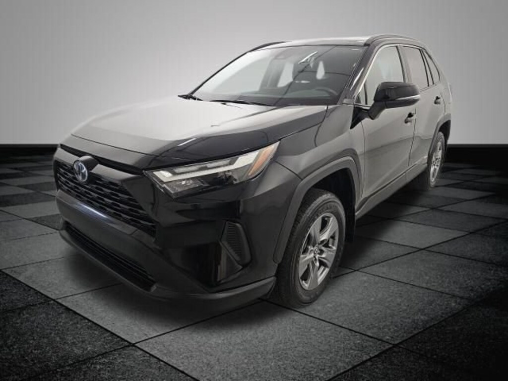 Used 2024 Toyota RAV4 Hybrid XLE SUV
