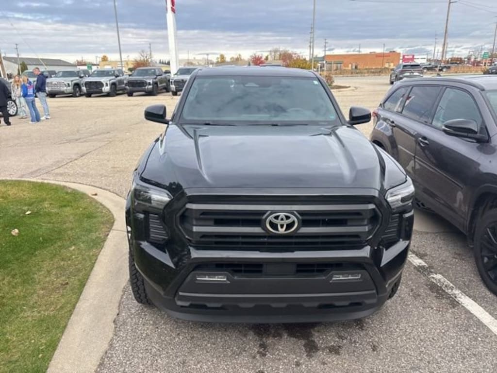 Used 2024 Toyota Tacoma SR5 Truck Double Cab