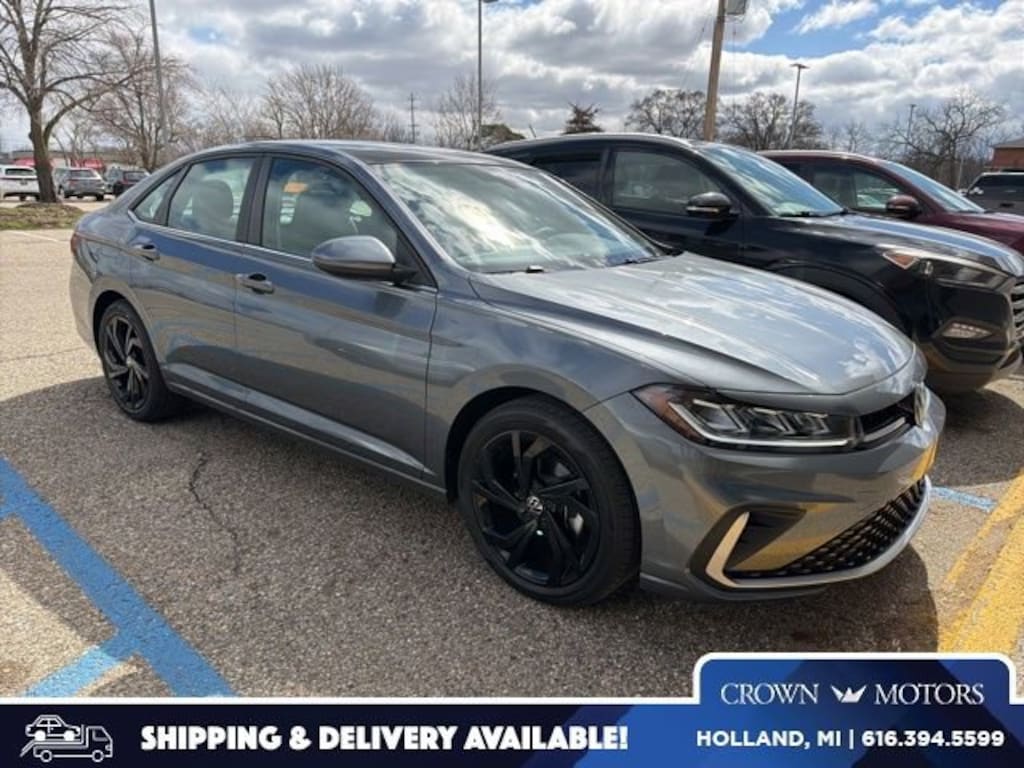 Used 2025 Volkswagen Jetta 1.5T SE Sedan