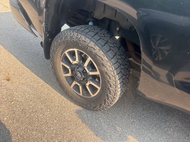 2017 Toyota Tundra Limited photo 3