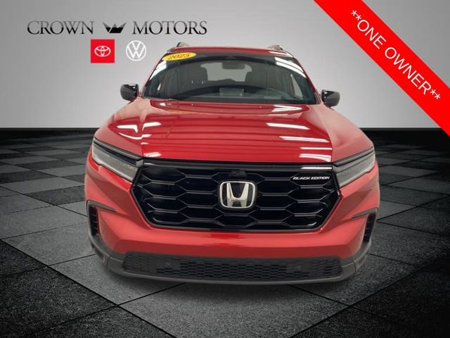 2025 Honda Pilot Black Edition photo 2