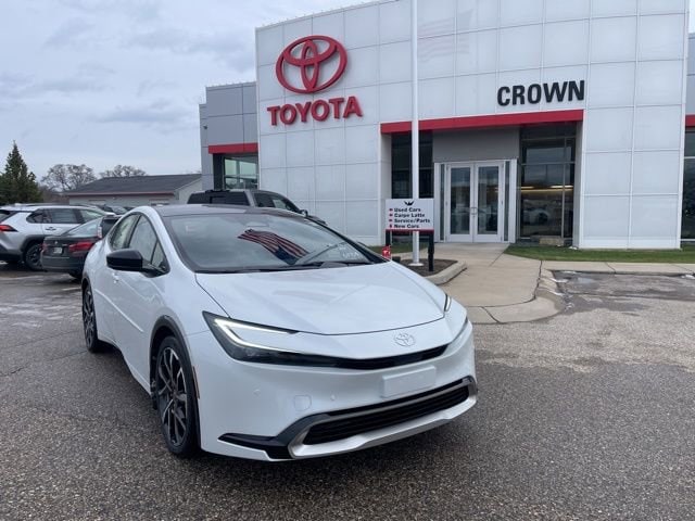 2026 Toyota Prius XSE Premium's photo