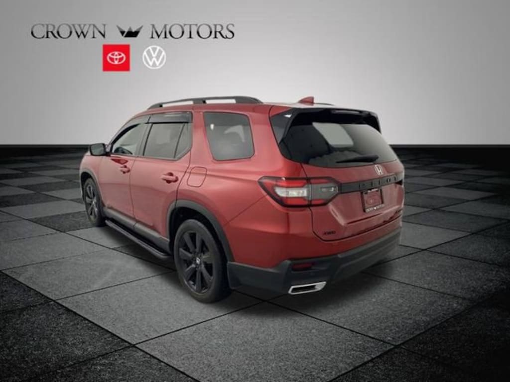 Used 2025 Honda Pilot Black Edition SUV