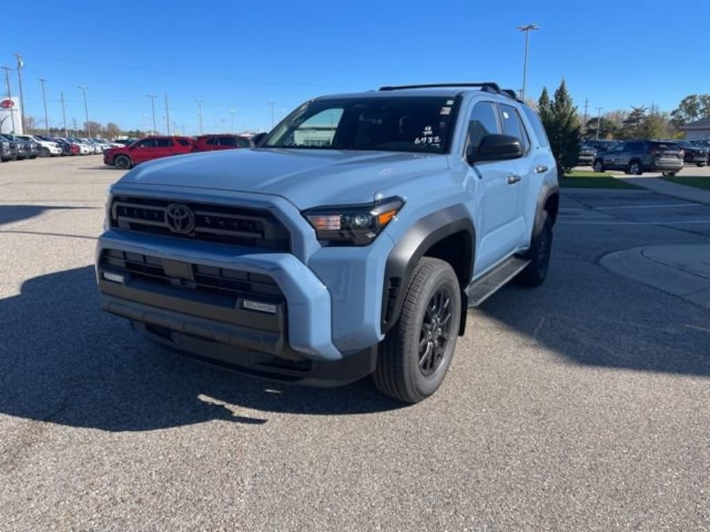 New 2025 Toyota 4Runner SR5 4WD SR5
