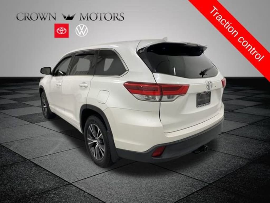 Used 2017 Toyota Highlander LE Plus SUV