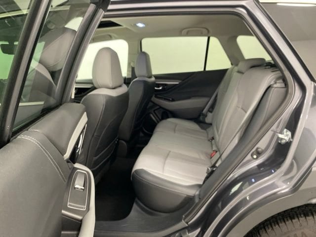 2025 Subaru Outback Limited - Photo 28