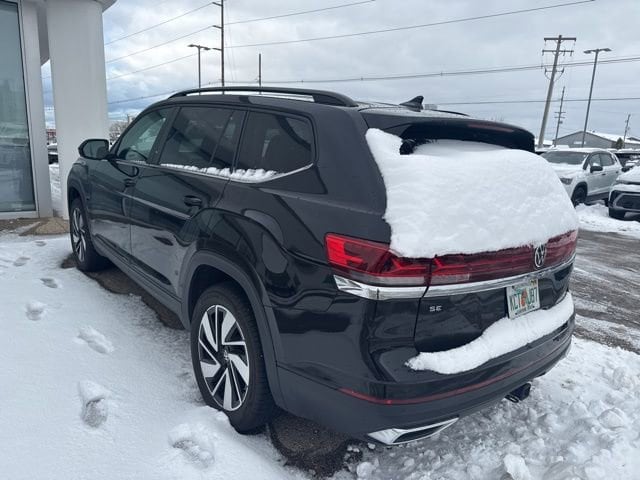 2024 Volkswagen Atlas SE Technology photo 4