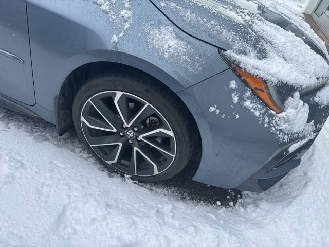 2022 Toyota Corolla SE photo 2