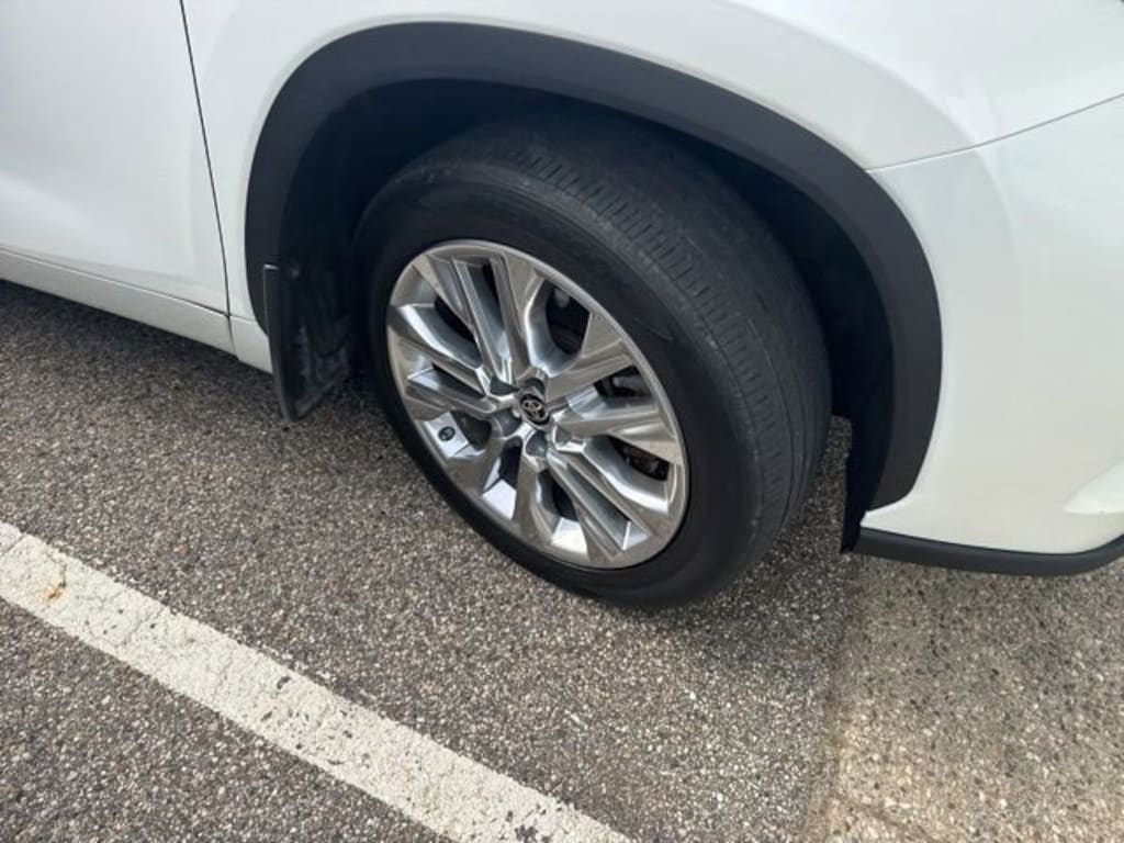 Used 2020 Toyota Highlander Limited SUV