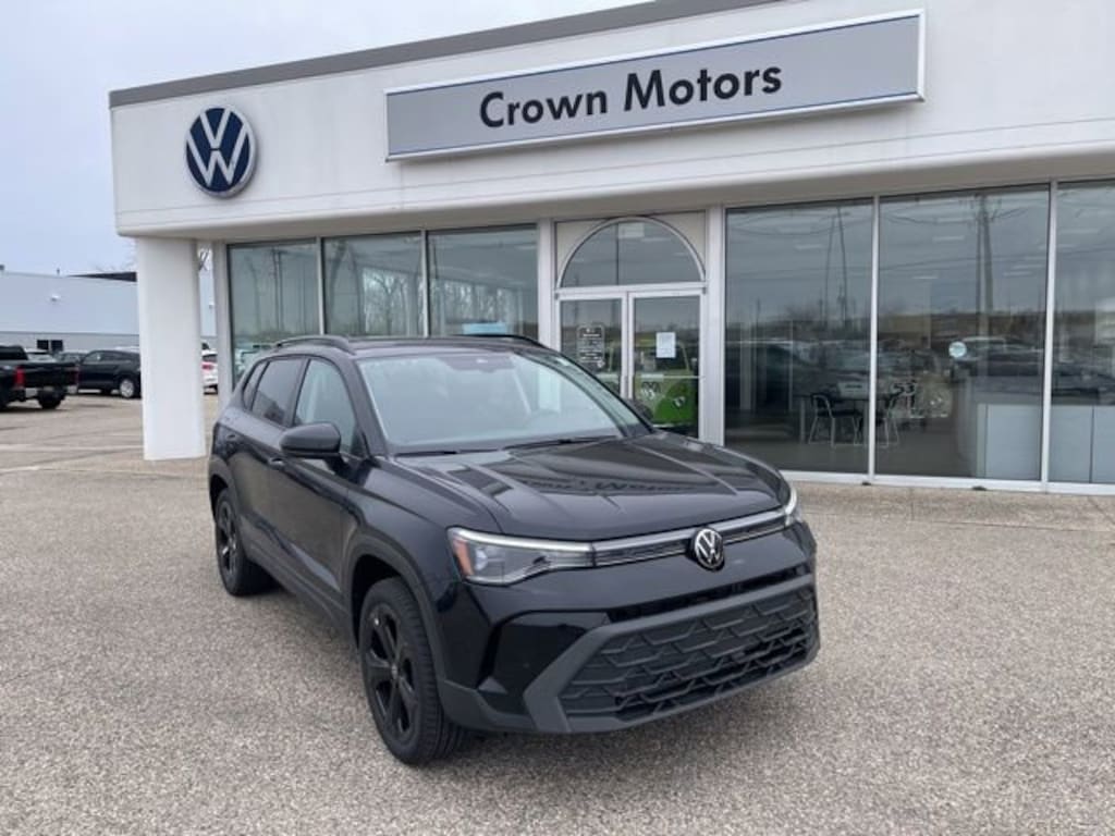 Used 2025 Volkswagen Taos 1.5T SE Black SUV