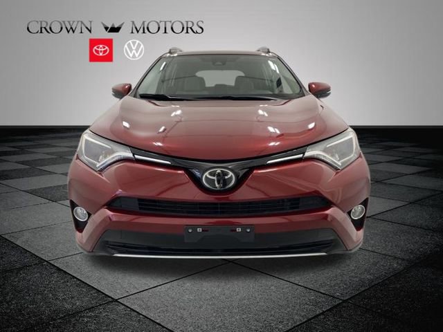 2018 Toyota RAV4 XLE photo 2