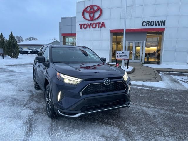 2025 Toyota RAV4 XSE's photo