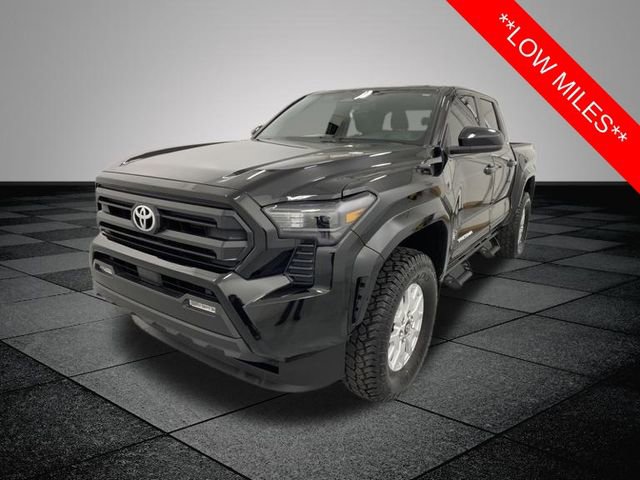 2024 Toyota Tacoma SR5 photo 3