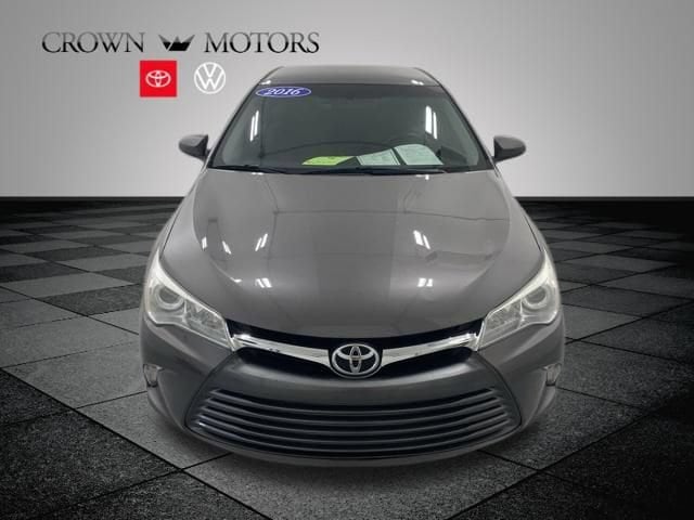 Used 2016 Toyota Camry LE with VIN 4T1BF1FK6GU575532 for sale in Holland, MI