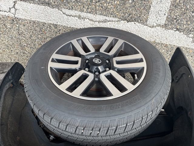 2015 Toyota 4Runner Limited photo 2